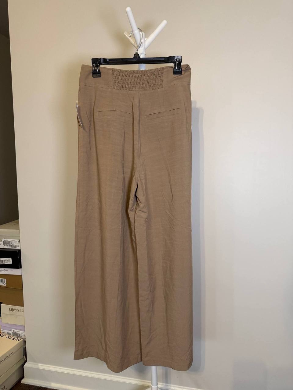Bar III Petite High‑Rise Wide‑Leg Pants – Beige– Size 10P – NWT – MSRP$59.50