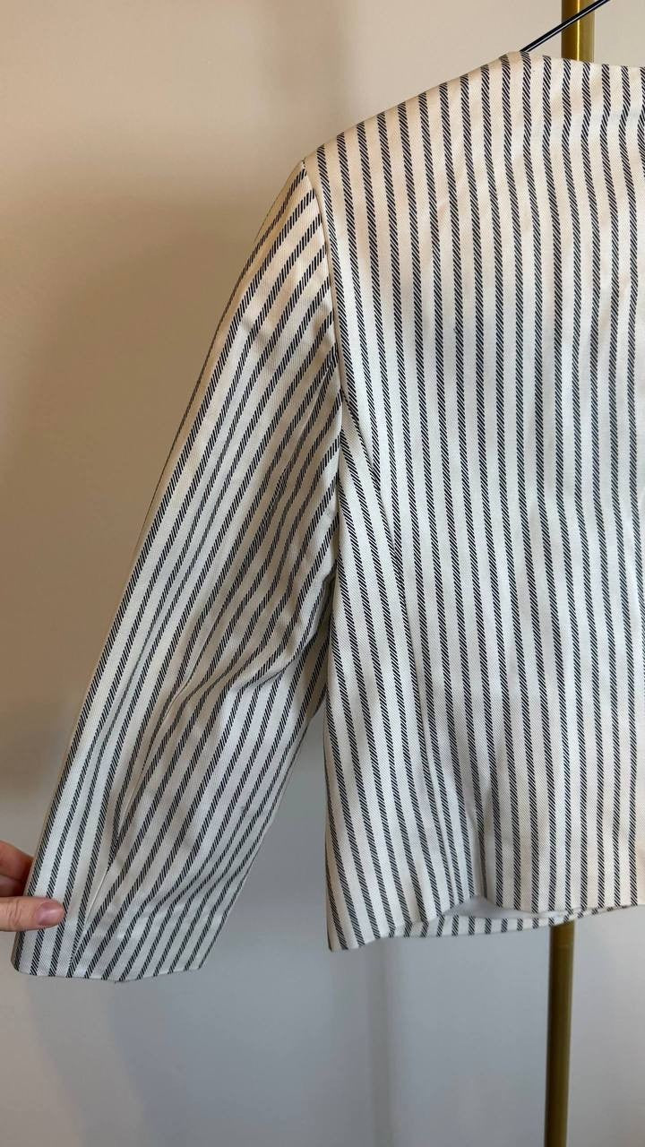 T Tahari Women’s Striped Button Front Cropped Jacket Size 10 NWT $148