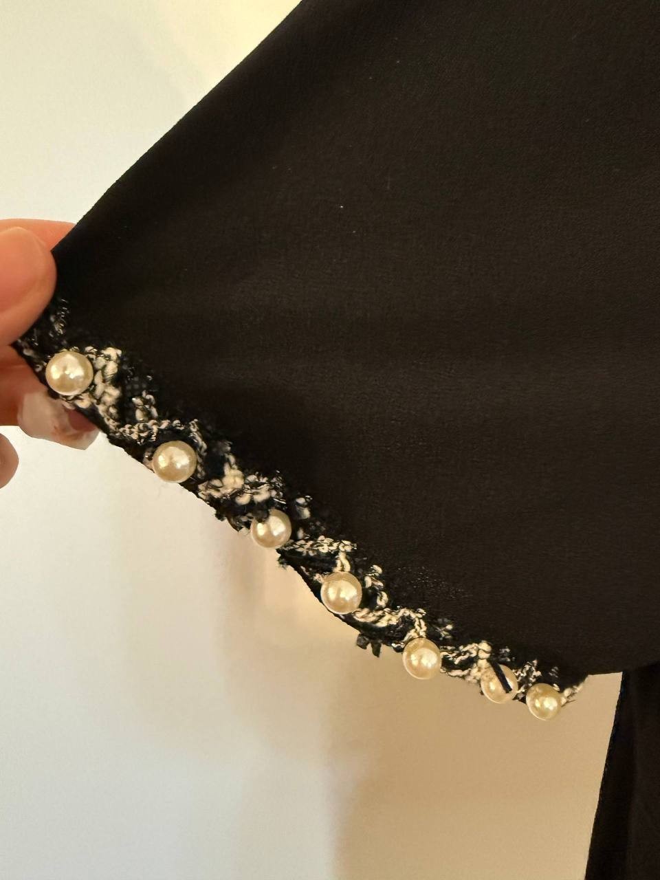 CeCe Faux‑Pearl Embellished T‑Shirt – Size S – Black– NWT – $59