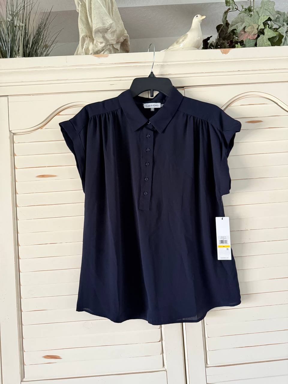 Calvin Klein Button-Front Shirt – Size M – NWT – Black Short Sleeve Cap Sleeve