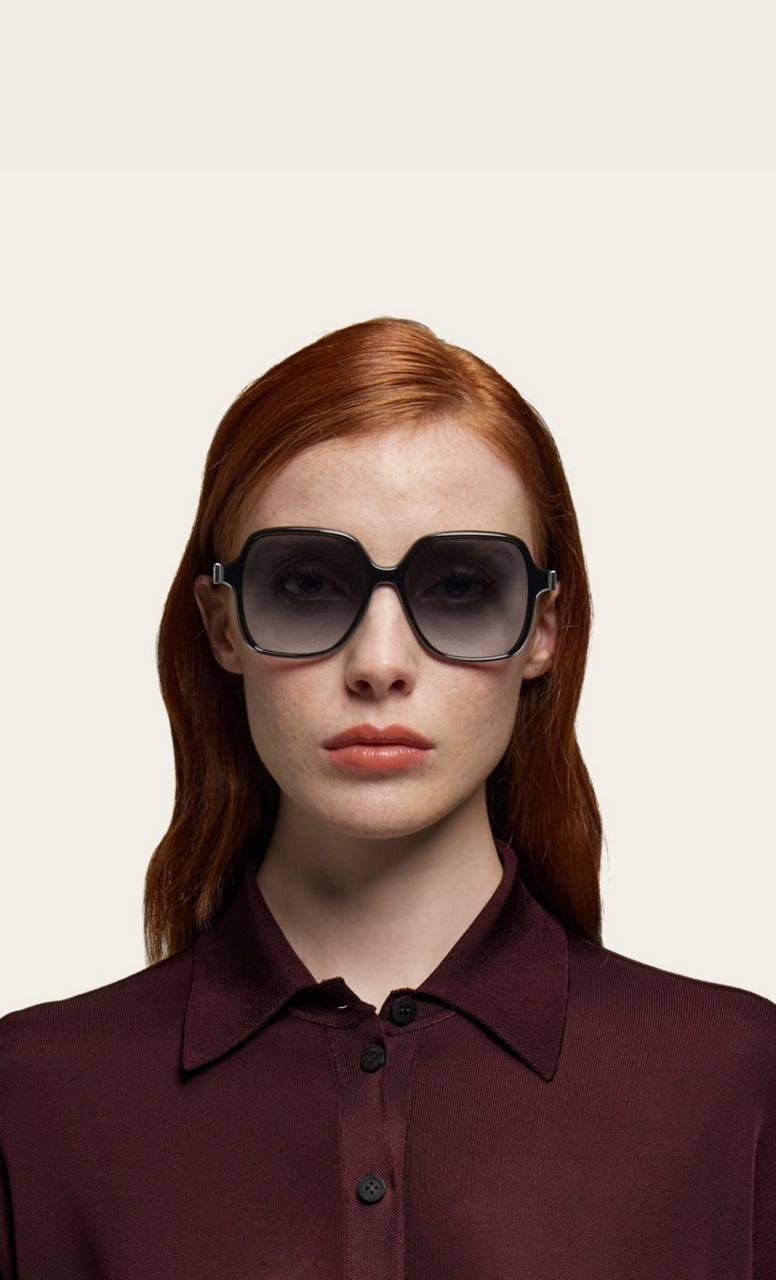 Salvatore Ferragamo Women’s Square Frame Sunglasses Black OS  NWT
