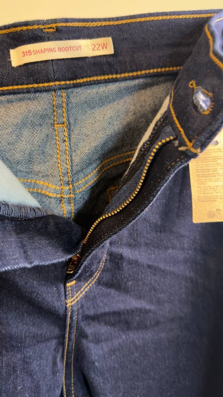 Levi’s 315 Shaping Bootcut Jeans Plus Size 22W Darkest Sky NWT $69.50