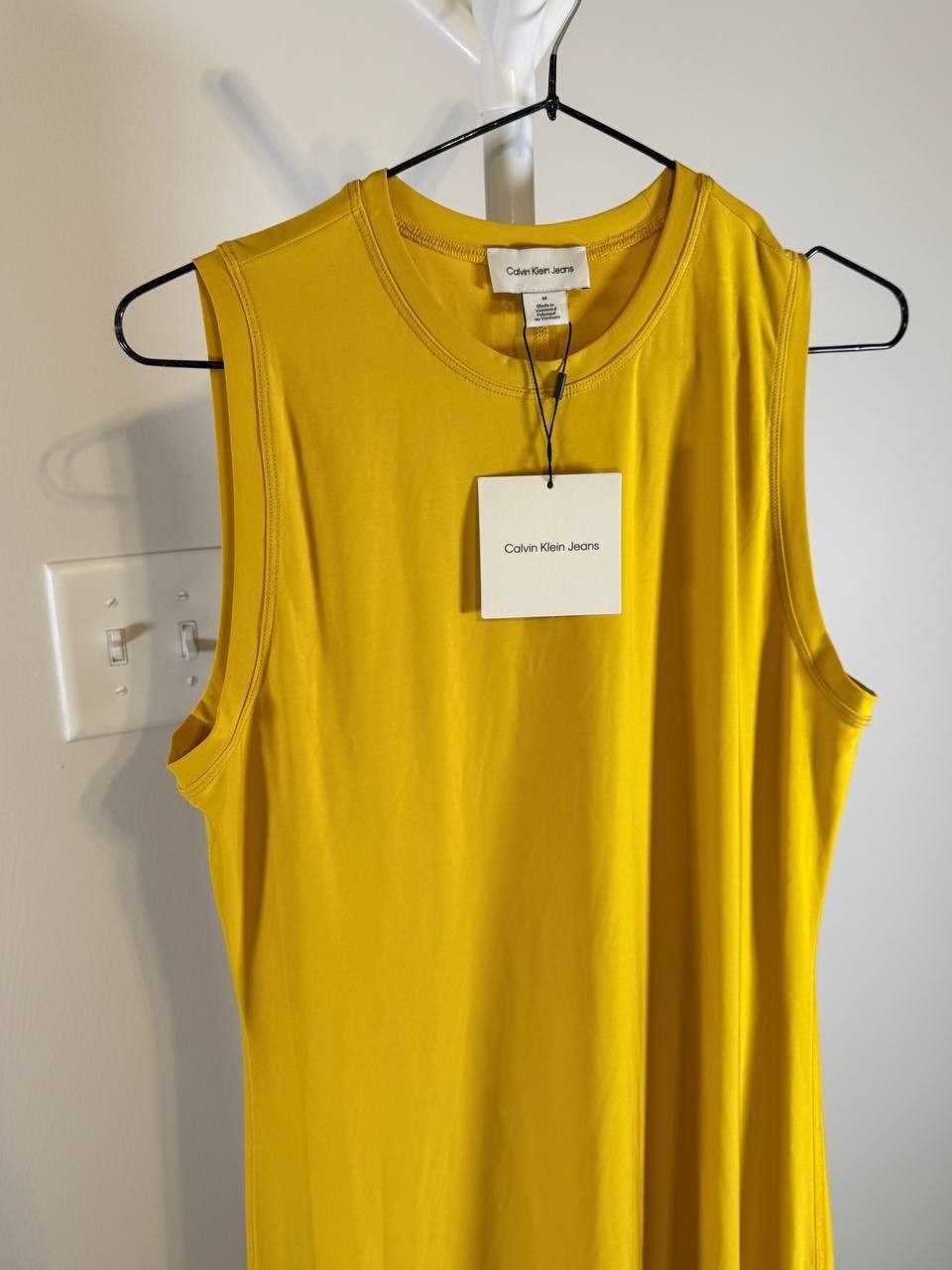 Calvin Klein Lemon Amber Midi Dress – Size M – NWT