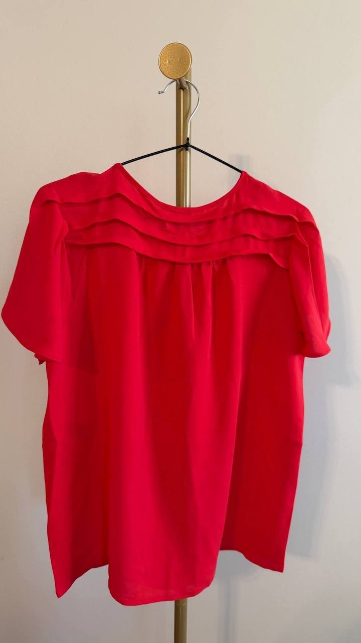 Jones New York Women’s Pleated Shoulder Flutter Sleeve Blouse Rouge PM $79.50 NW