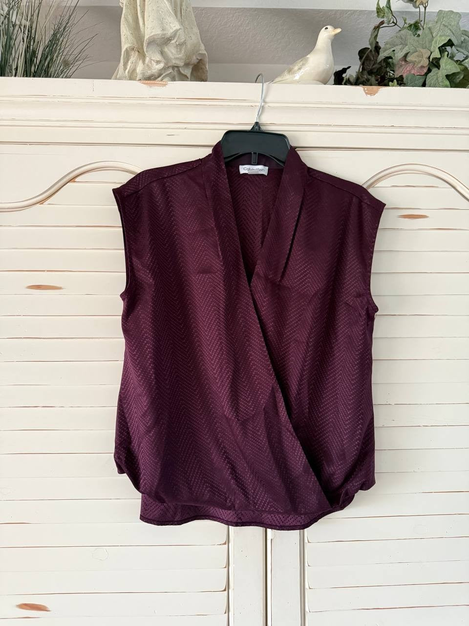 Calvin Klein Faux-Wrap Blouse – Size XS – NWT – Dark Burgundy Cap Sleeve