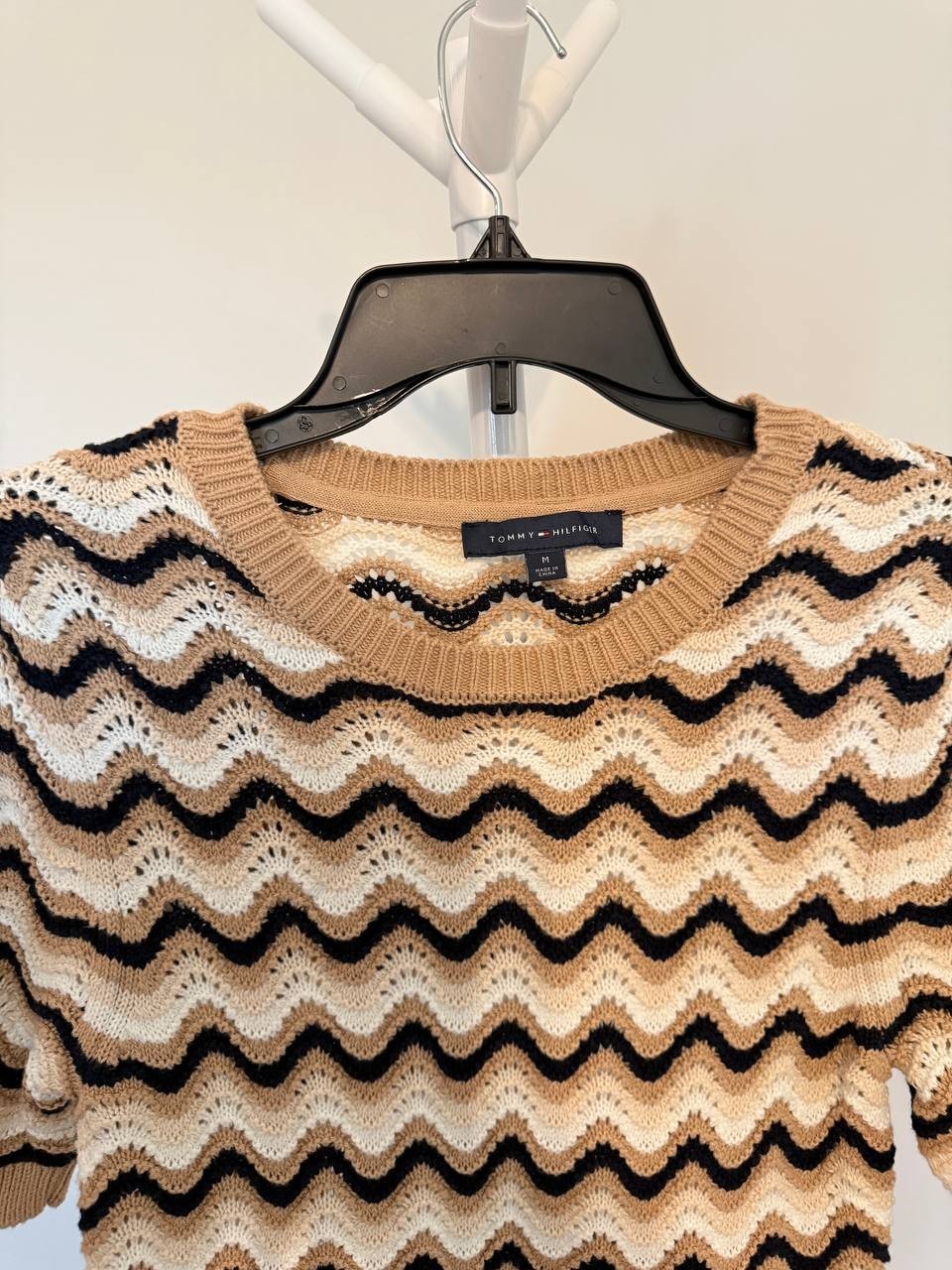 Tommy Hilfiger Chevron & Striped Sweater – Sand – Size M – NWOT – $79.50