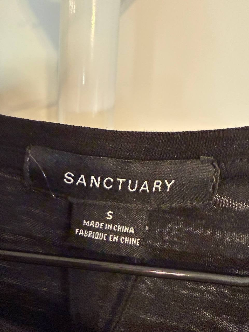 Sanctuary “So Twisted” Asymmetric Muscle T‑Shirt – Size S – NWT – $39