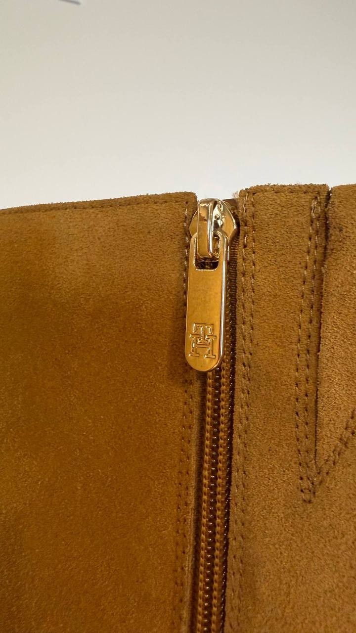 Tommy Hilfiger Laythen Boots 8.5M Natural Suede Tall Square Toe NIB msrp$159