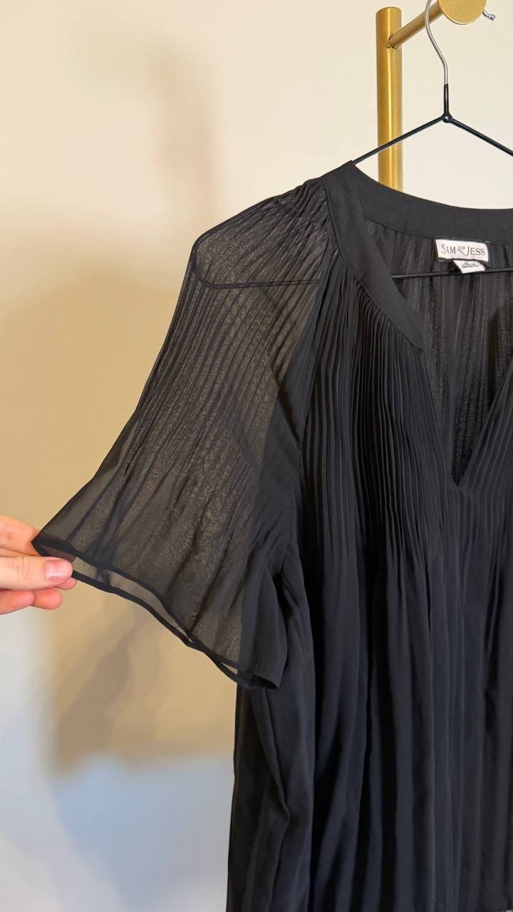 SAM & JESS Women’s Pleated Short-Sleeve Blouse Black M $59 NWT