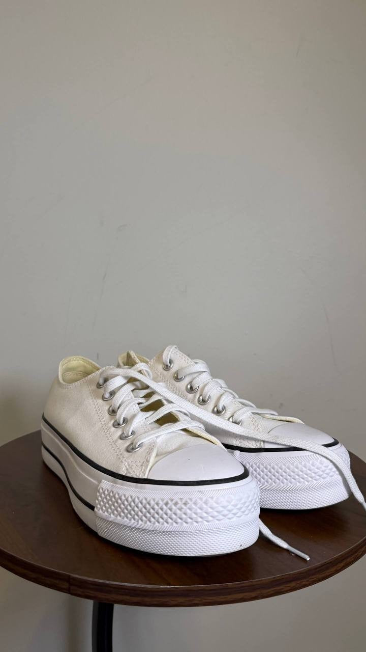 Converse Sneakers 4M White Textile New Without Box MSRP $69.95