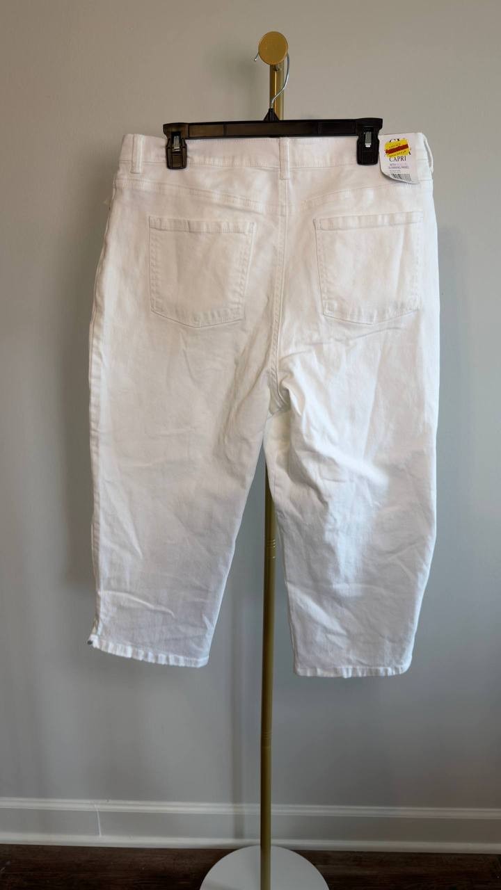Gloria Vanderbilt Amanda Capri Slit Jeans Vintage White 16 NWT $52