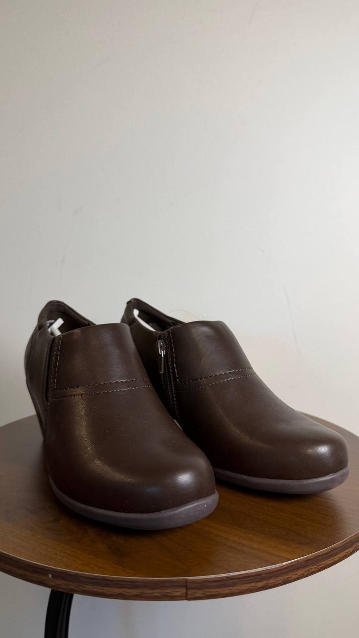 Easy Spirit Caine Booties 9.5M Dark Brown Side‑Zip Round Toe NIB msrp$95