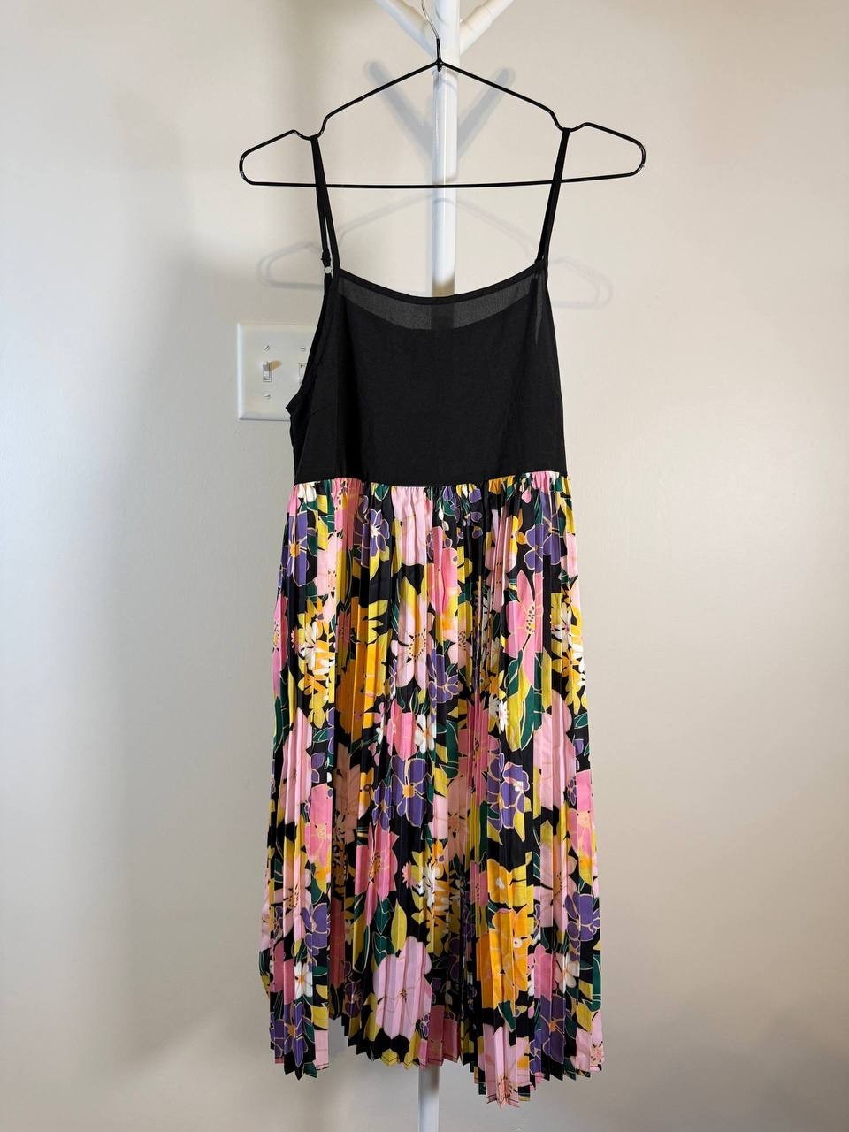 Garcia Floral Pleated Knee‑Length Dress – Sizes S & M – NWT – $84.98