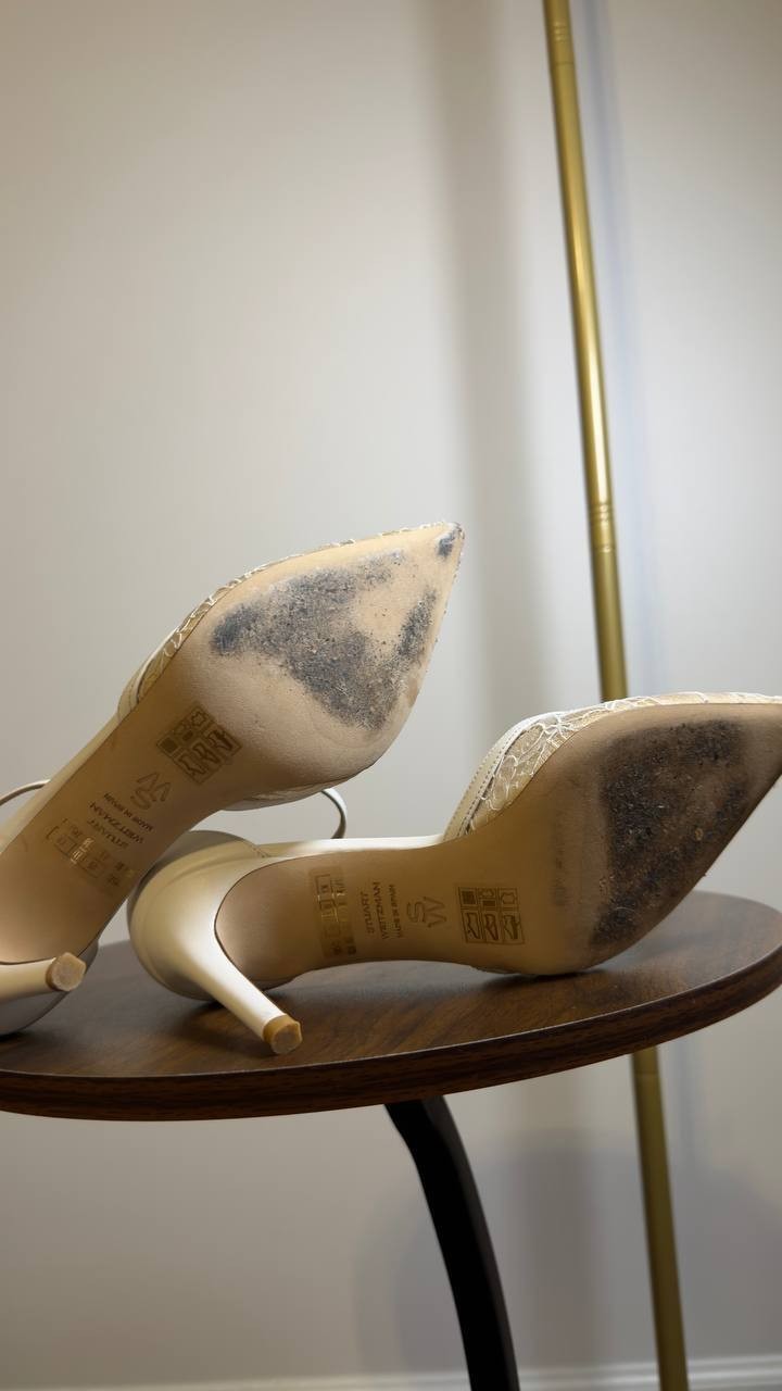 Stuart  Weitzman  Lace  Pumps  Blanco Beige  7.5B  Pre‑owned