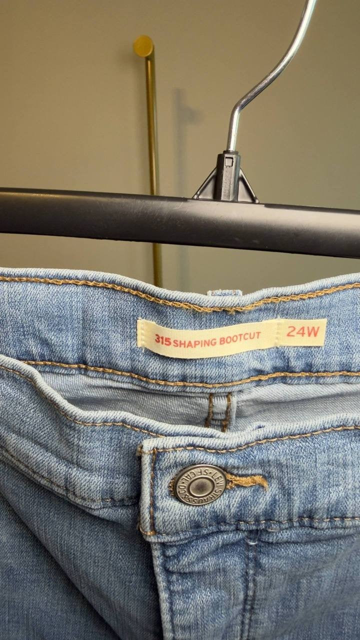 Levi’s 315 Shaping Bootcut Jeans Blue 24W NWT $69.50