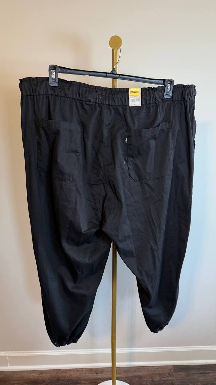 Levi’s Women’s Off Duty Joggers Plus Size Black High Rise Size 24W NWT $59.50