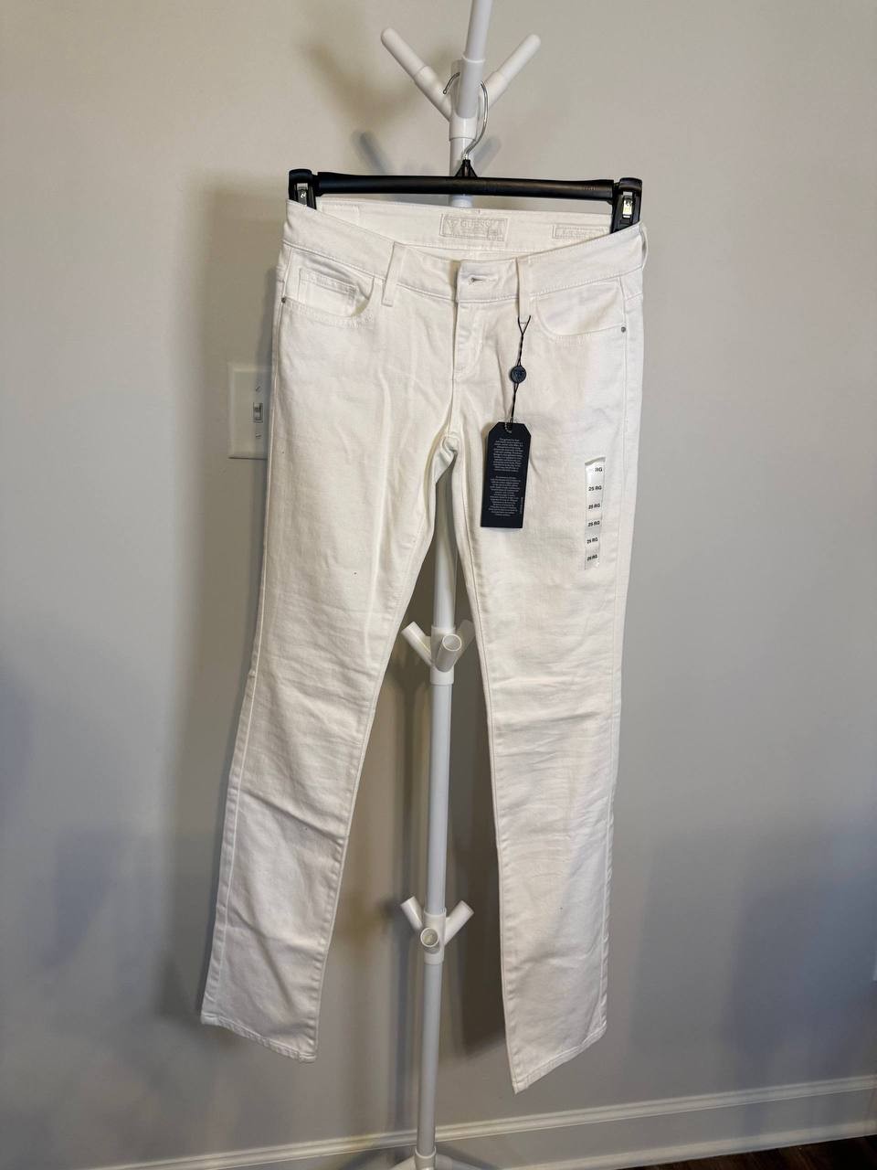 Guess High‑Waisted Straight‑Leg Pants - White– Size 25 – NWT