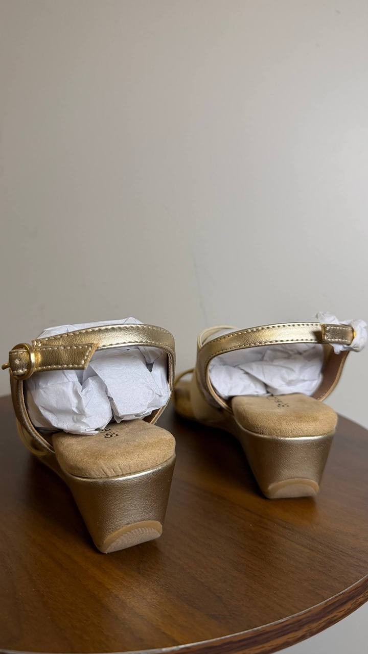 Style&Co Wedge Sandals Platino Man-Made Size 5M New in Box MSRP $59.90