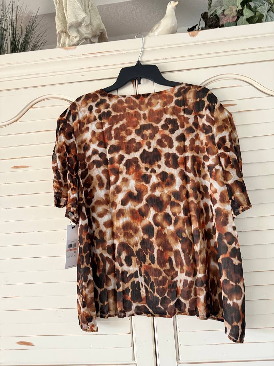 Calvin Klein Animal-Print Top – Size 2X – NWT – V-Neck Short Sleeve