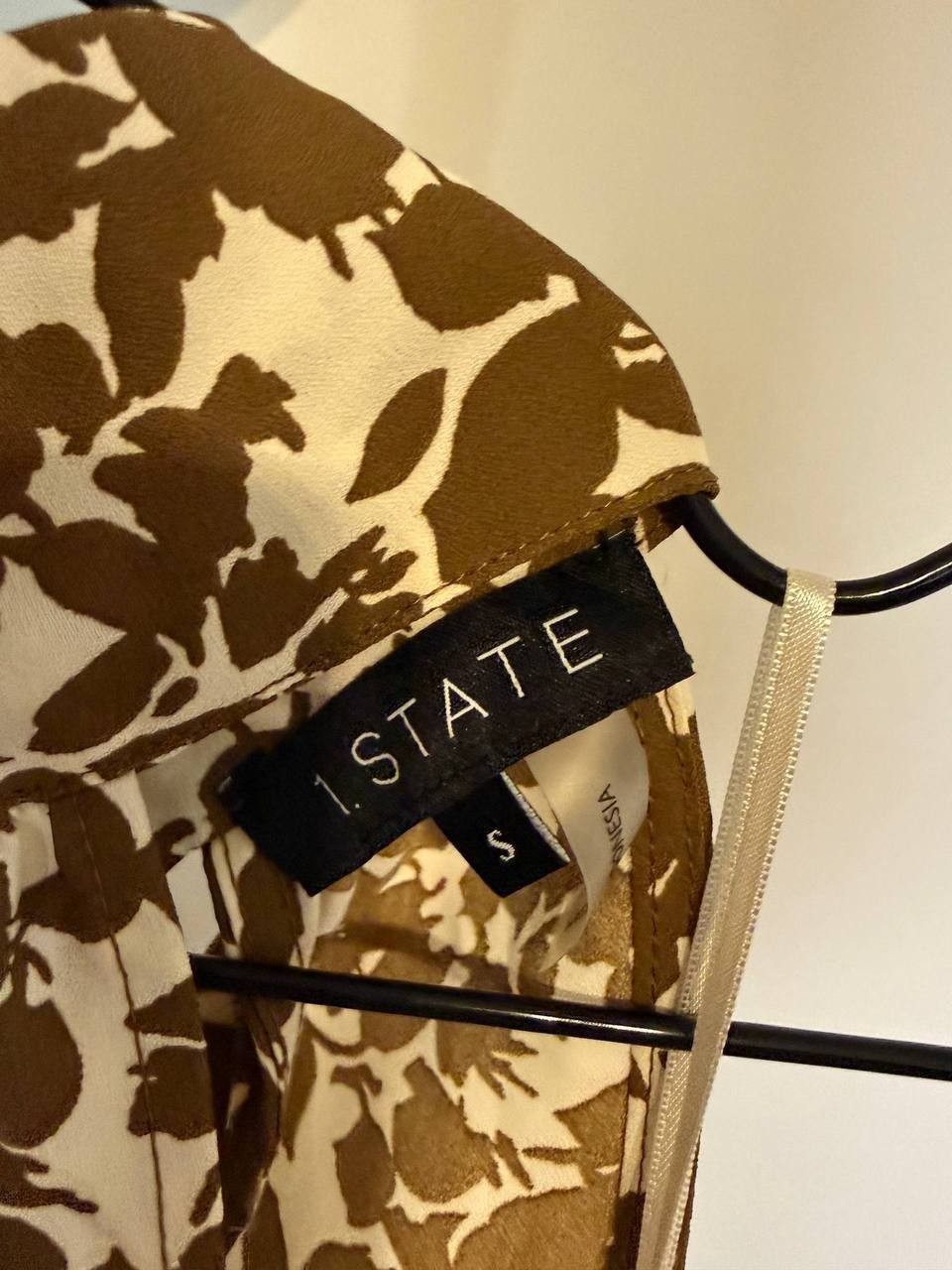 1.State Brown & White Floral High‑Neck Blouse – Size S – NWT