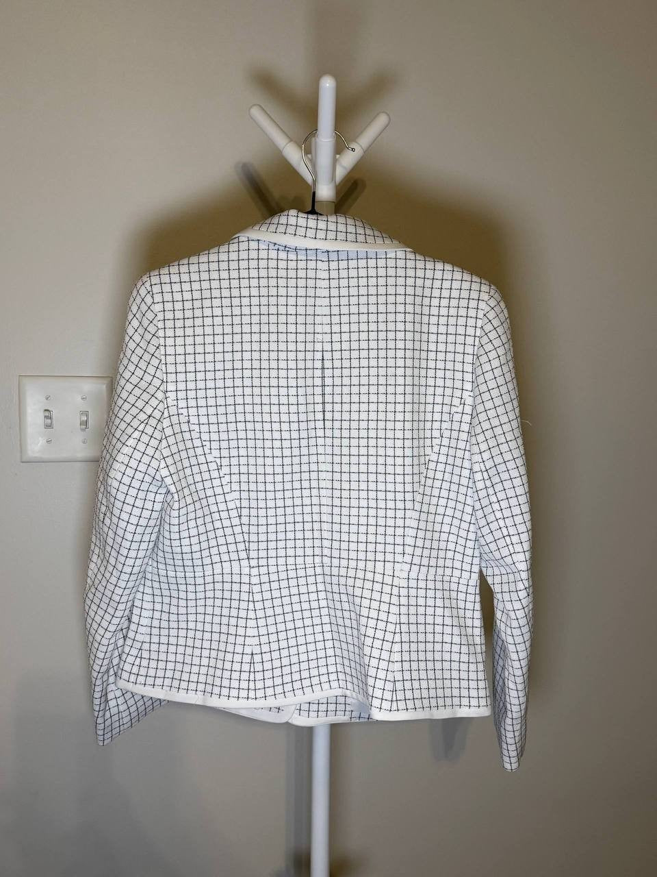 Le Suit Check Print Contrast Trim Blazer – 6P – NWT
