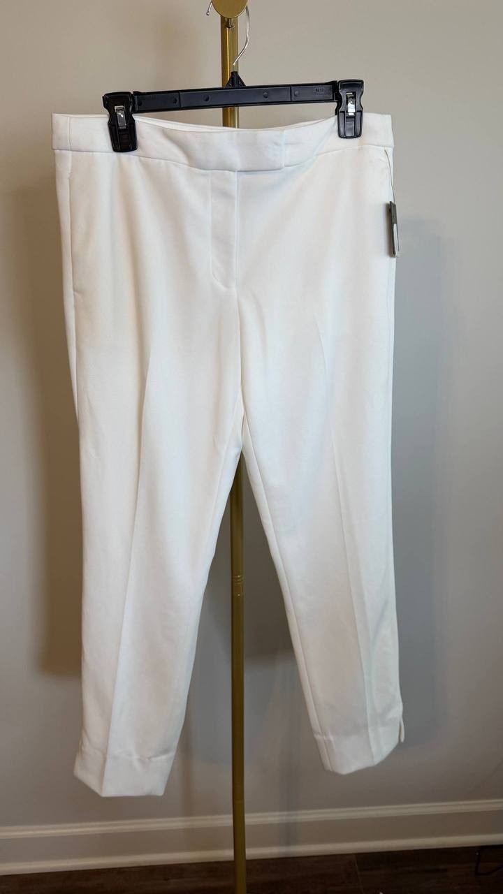 DKNY White Flat Front Straight Leg Career Pants Size 8 NWT Needs Wash