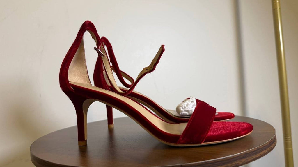 Lauren Ralph Lauren Red Velvet Mid Heel Sandals 7.5B NIB MSRP $148