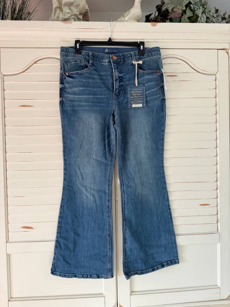 Democracy Jeans 12P Blue High Rise Itty Bitty Bootcut Denim NWT MSRP $88