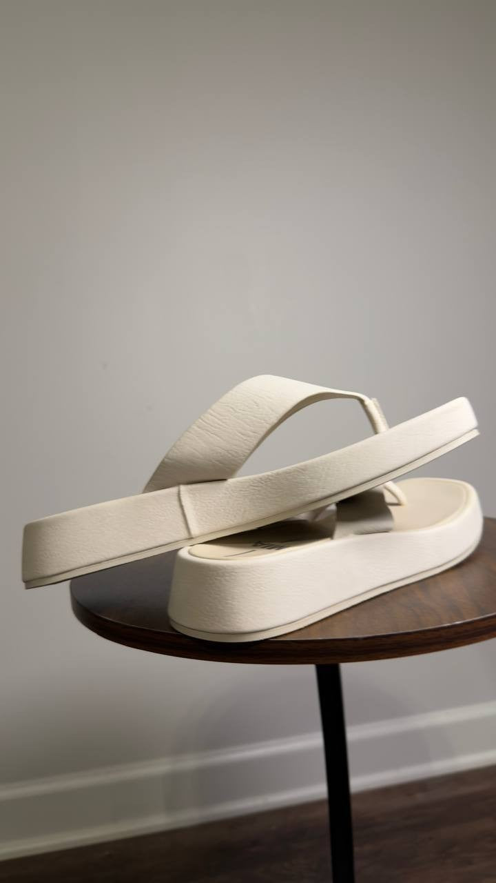 MIA  Sandals  Ecru  10M  New  $60