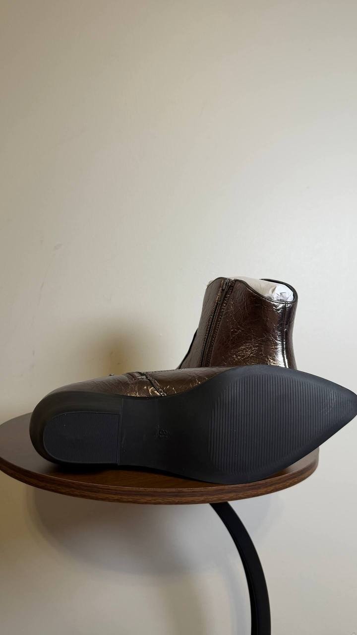 Journee Taliah Western Booties 8.5W Pewter Faux Leather Pointed Toe NIB msrp$100