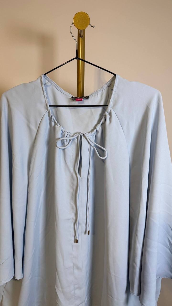 Vince Camuto Tie‑Neck Peasant Blouse Light Blue 2X $89 NWT