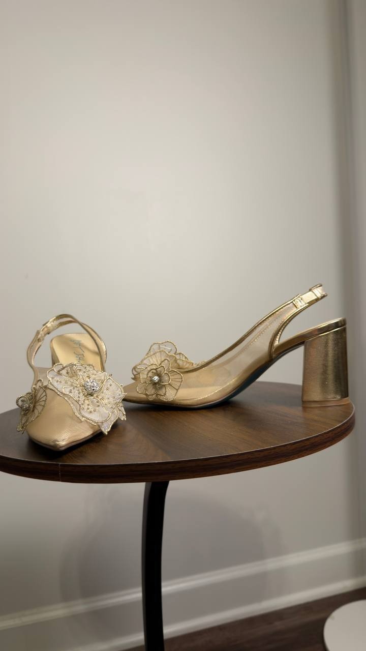 Betsey  Johnson  Petra   Gold  Mesh  6  New  in  Box  $129