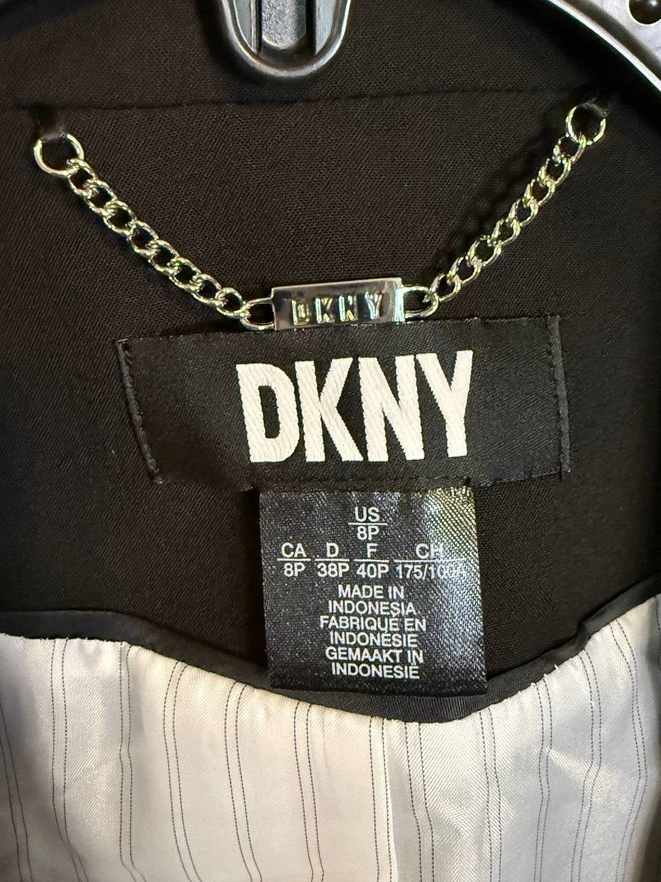 DKNY Ruched‑Sleeve One‑Button Blazer – Size 8P – NWT – $139