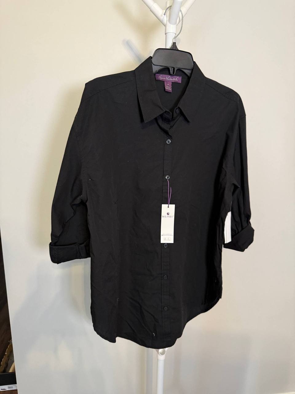 Gloria Vanderbilt Amanda Slim Shirt – Size M – NWT – $48