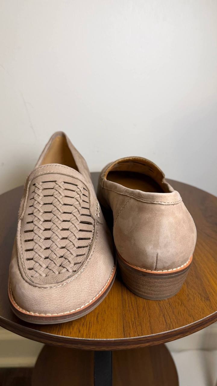Earth Elona Woven Leather Slip‑On Loafers Taupe Women’s 9M NWB Comfort
