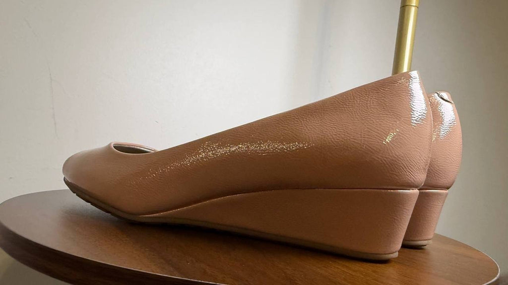 Bandolino Candra Peep Toe Low Wedge Dress Pumps Light Natural 9.5M NWB $79