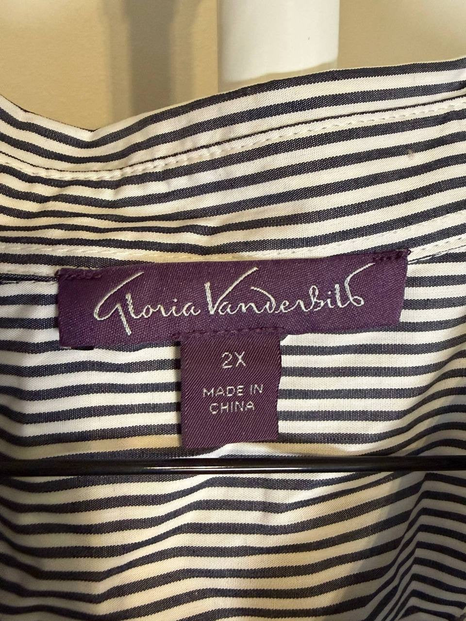 Gloria Vanderbilt Swan Series Amanda Oversized Shirt – Size 2X – NWT