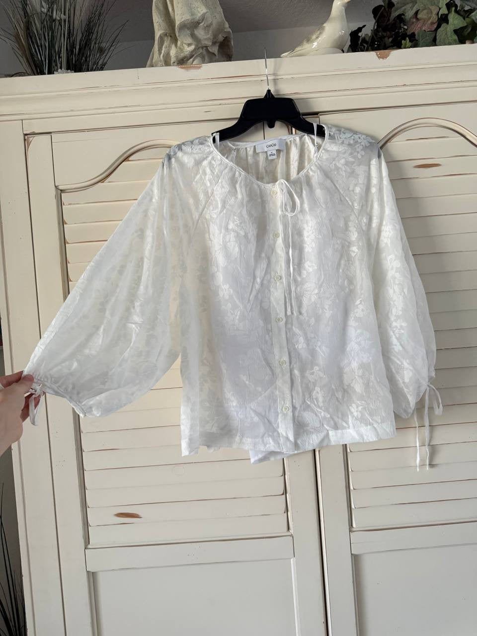CeCe Blouse XL White Floral Lace Puff Sleeve Button Front NWT MSRP $99