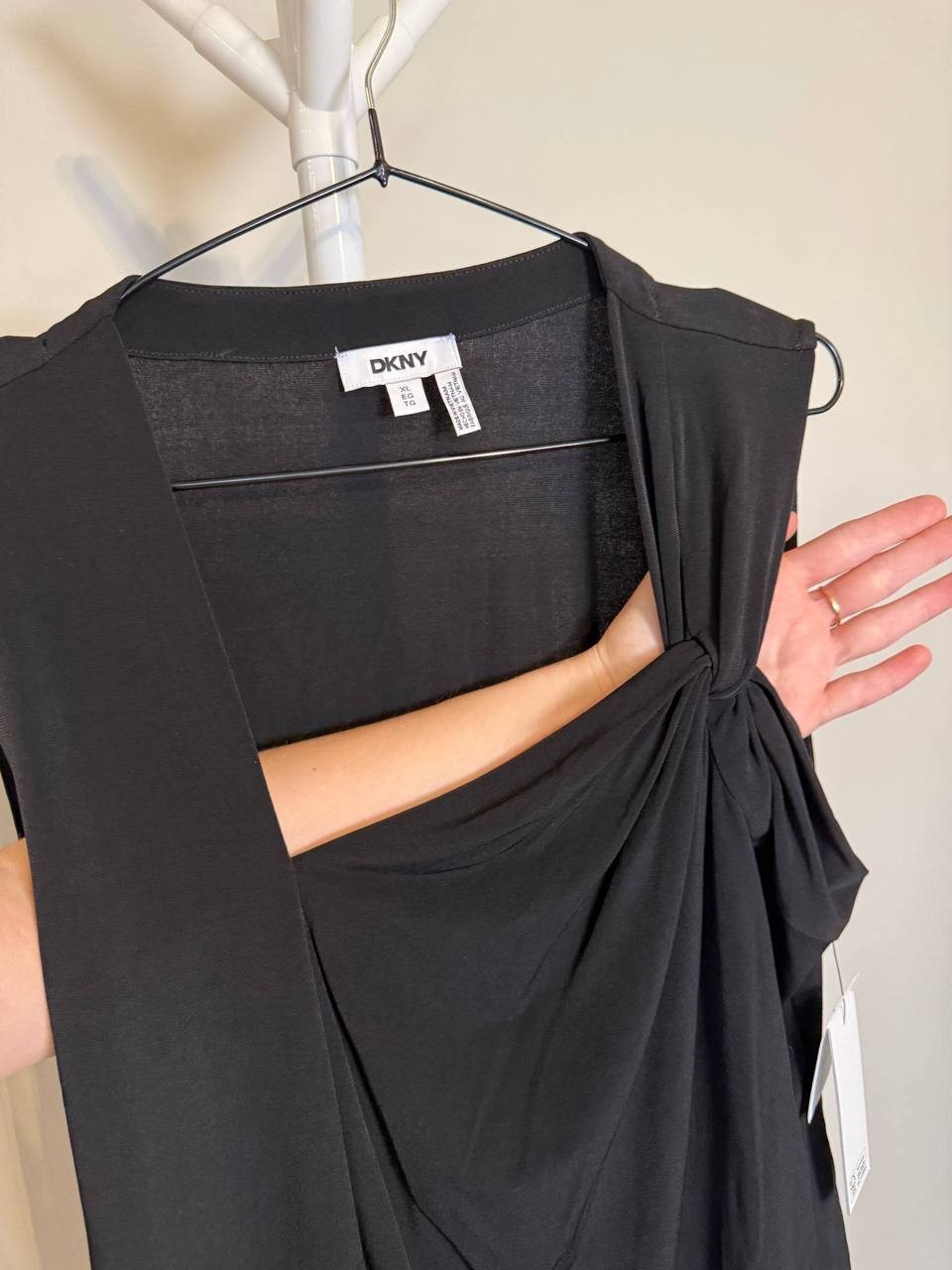 DKNY Asymmetrical‑Neck Sleeveless Top – Size XL – NWT – $69