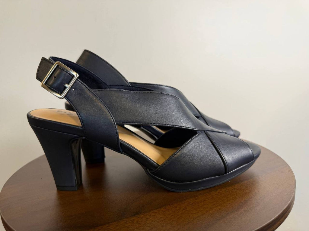 Easy Street Christy Slingback Sandals – Navy – Size 10M – Fabric – New in Box