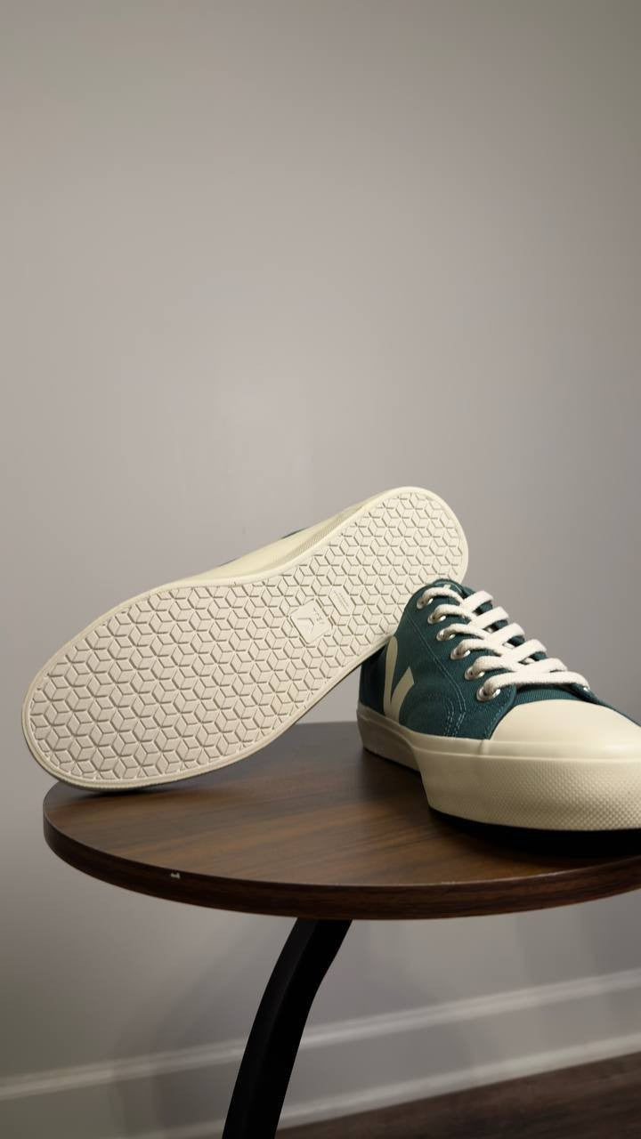Veja  Sneakers  Green  10  New  $130