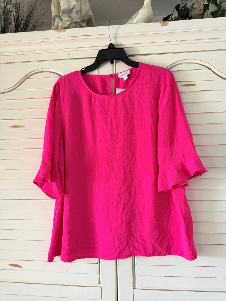 CeCe Textured Ruffled-Cuff Blouse Bright Rose XL NWT Crewneck Keyhole Back