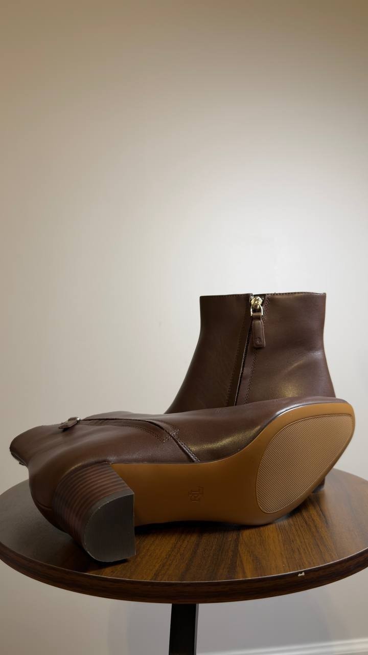 Lauren  Ralph  Lauren  Ankle  Booties  Brown  8B  New  $185