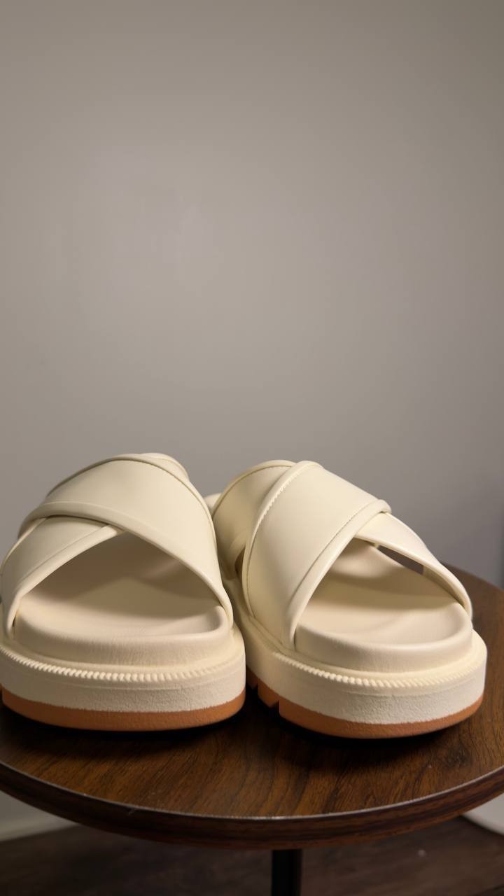 MIA  Platform Slide Sandals  Bone  9M  New  $80