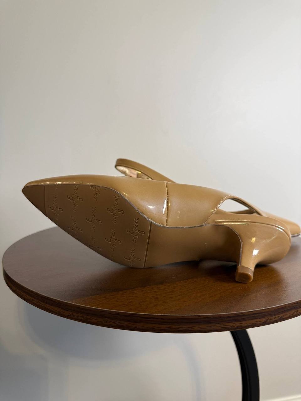 Easy Street Faye Slingback Pumps – Nude Patent – Size 5.5M – Manmade –New in Box