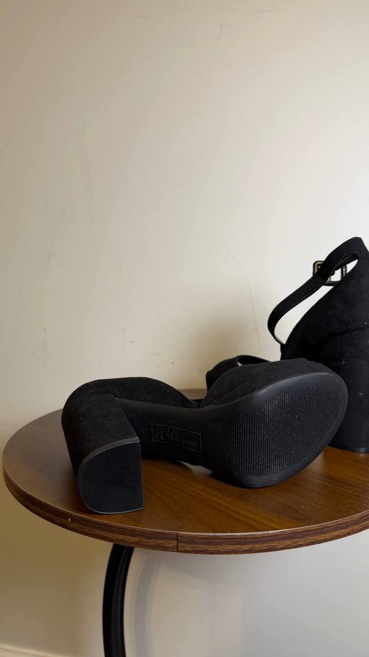 Wild Pair Black Microfiber Dress Sandals Size 5M NIB MSRP $69.90
