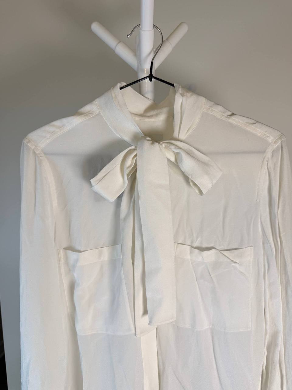 Burberry White Classic Button Blouse – Silk-Size 8 – Need Wash NWT – $1,150