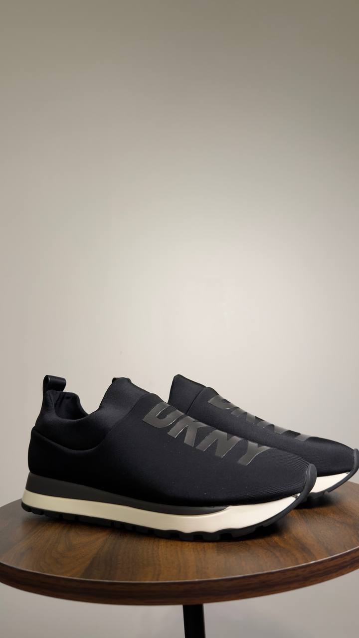 DKNY  Sneakers  Black  7  New  $100
