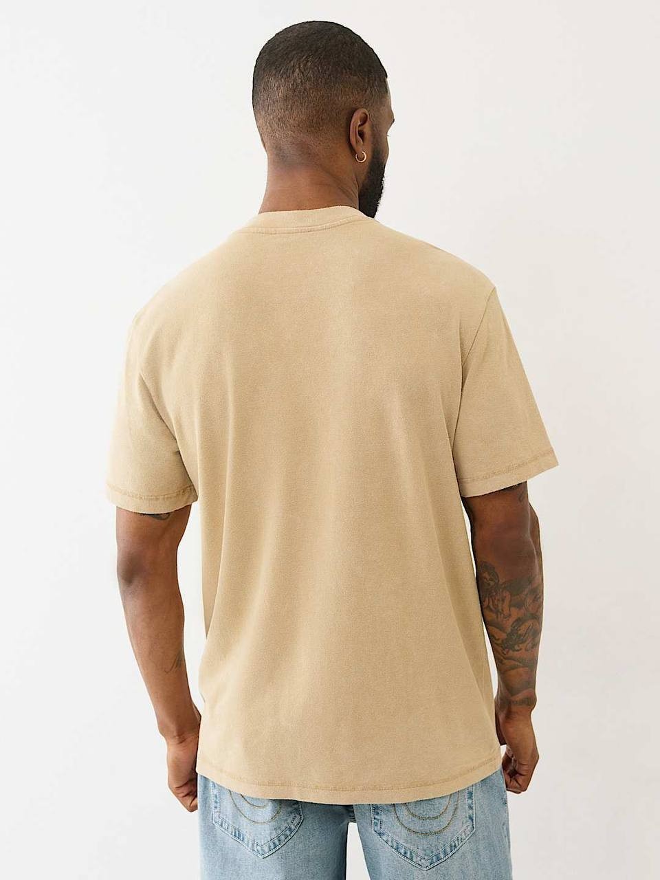 True Religion Men’s Mineral Patch Henley Tee Scuffed Beige M $79 NWT
