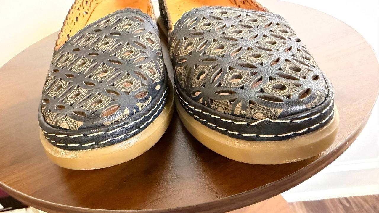 Cools 21 Flats 7.5 Black Leather Comfort Shoes New in Box